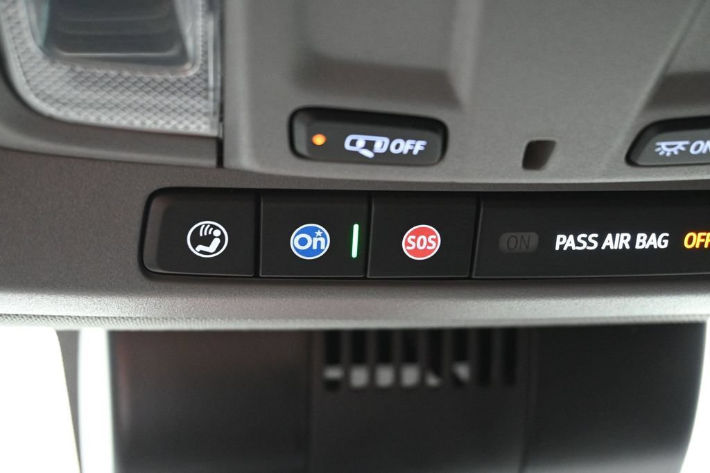 Used 2025 Chevrolet Silverado 1500 LT RWD image 15