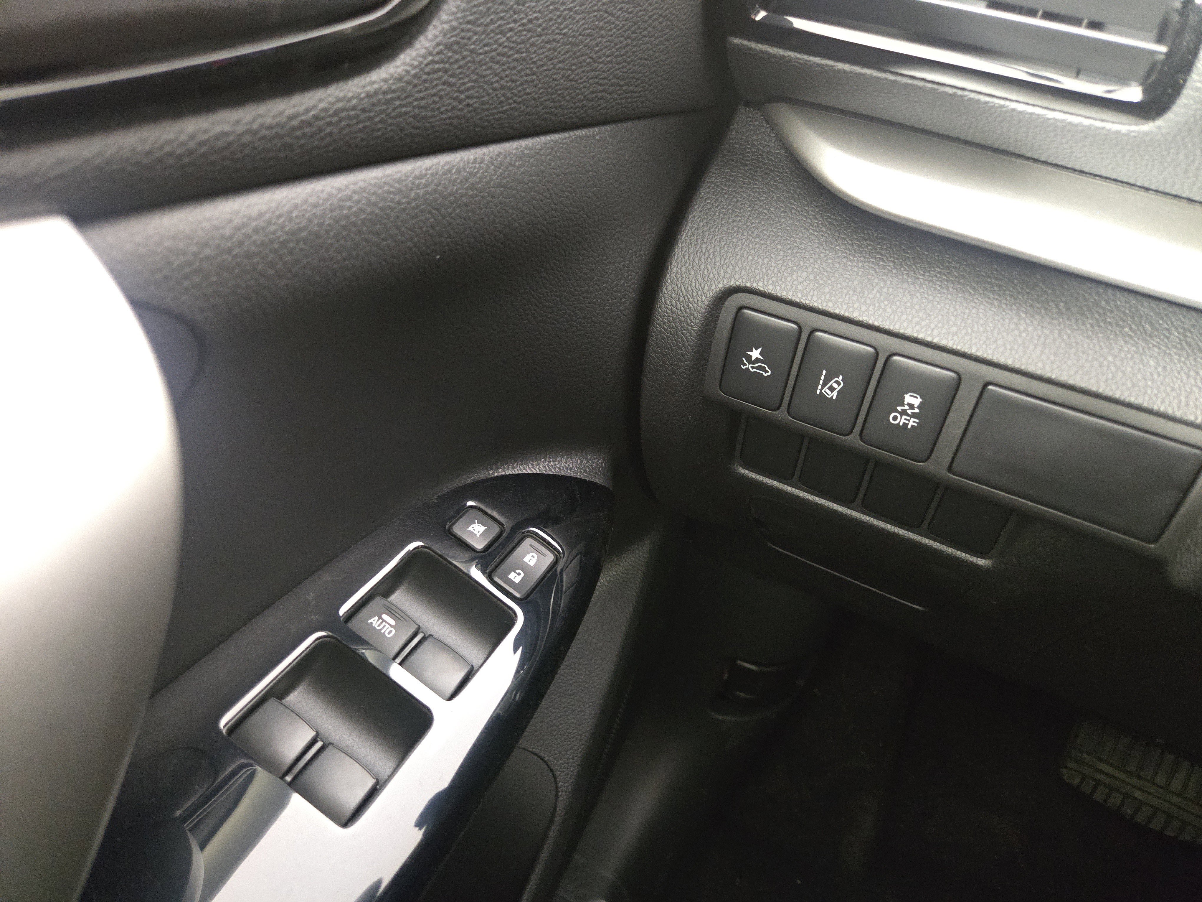 New 2026 Mitsubishi Eclipse Cross LE image 27