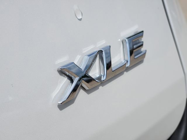 New 2026 Toyota Sienna XLE FWD image 8