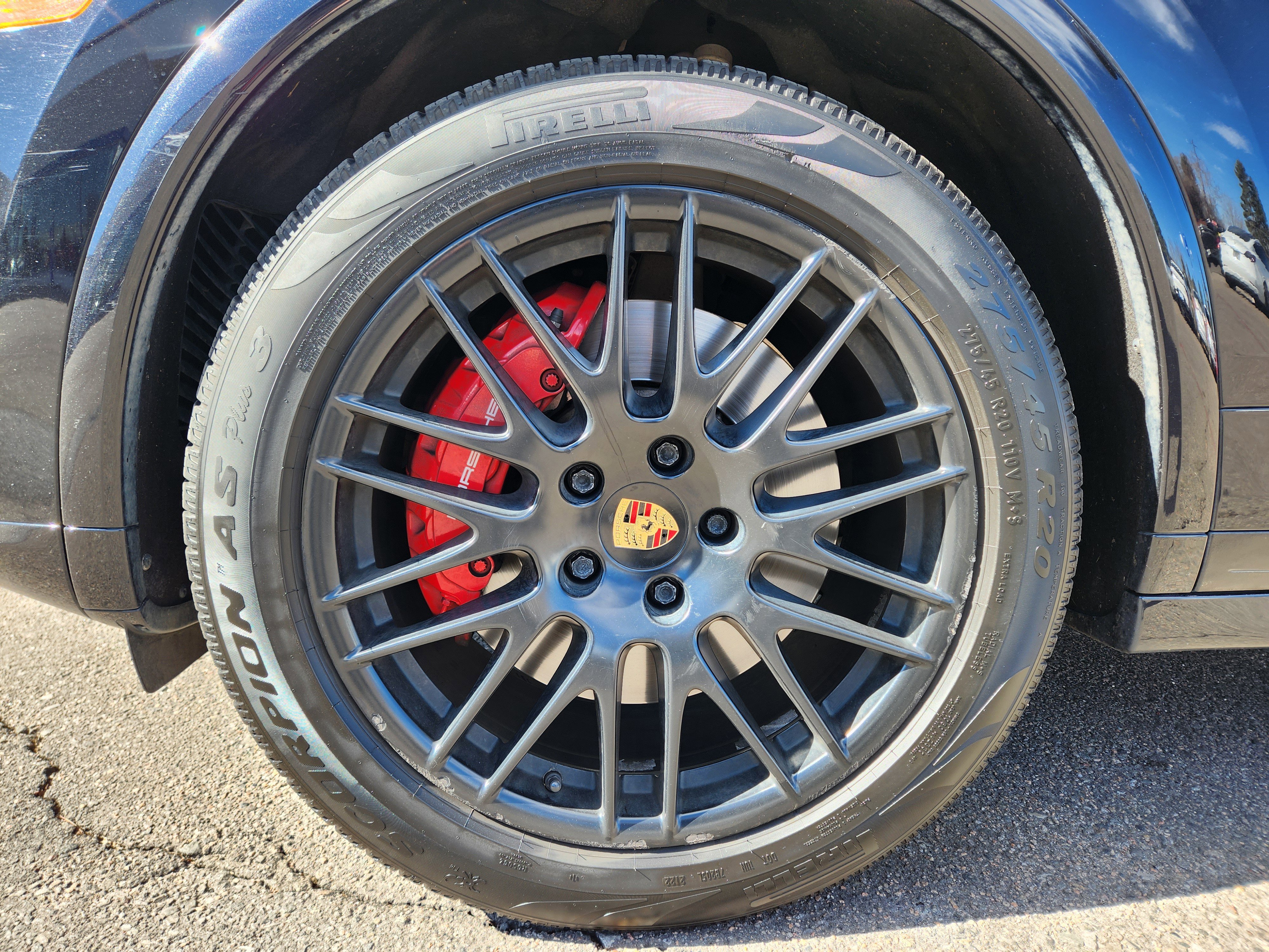 Used 2016 Porsche Cayenne GTS image 10