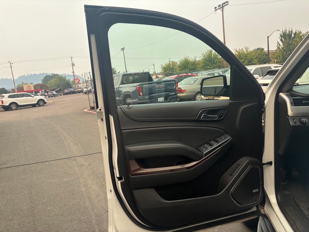 Used 2017 GMC Yukon XL SLT AWD/4WD image 22
