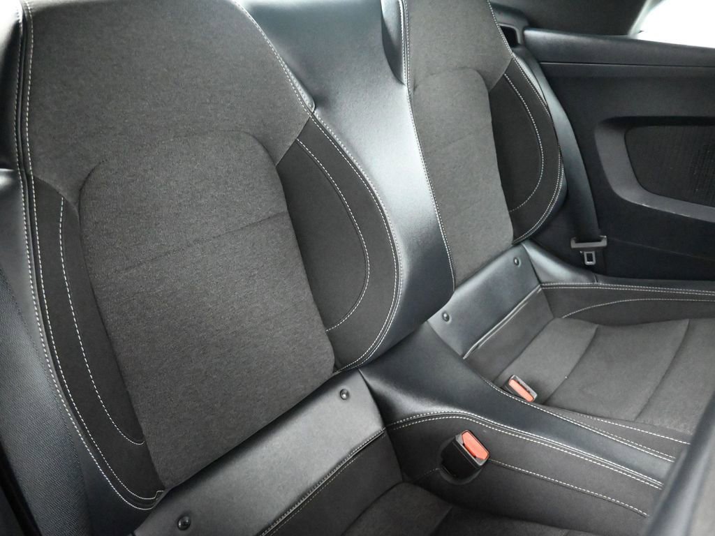 Used 2024 Ford Mustang Convertible image 12