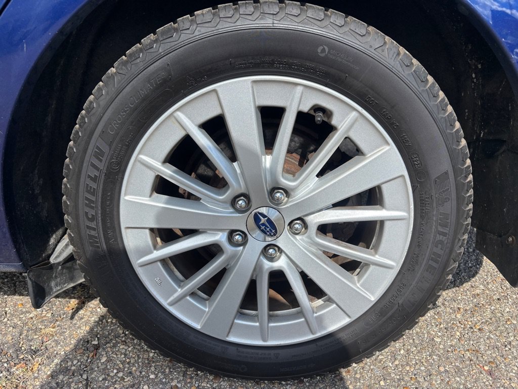 Used 2018 Subaru Impreza 2.0i Premium AWD/4WD image 10