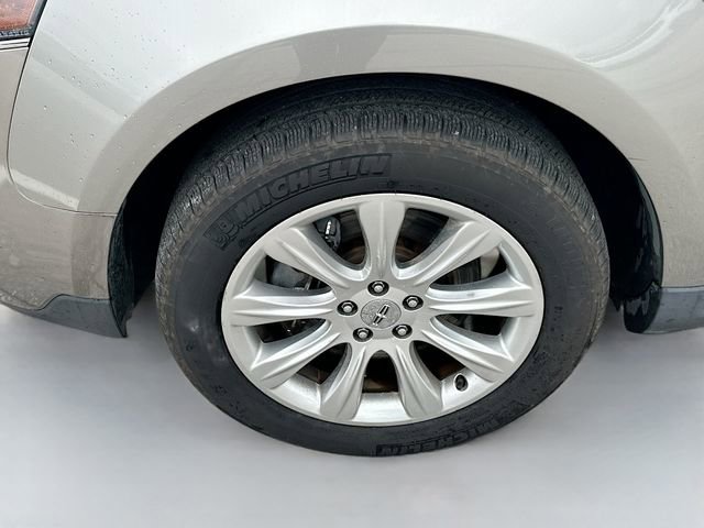 Used 2015 Lincoln MKT FWD image 31