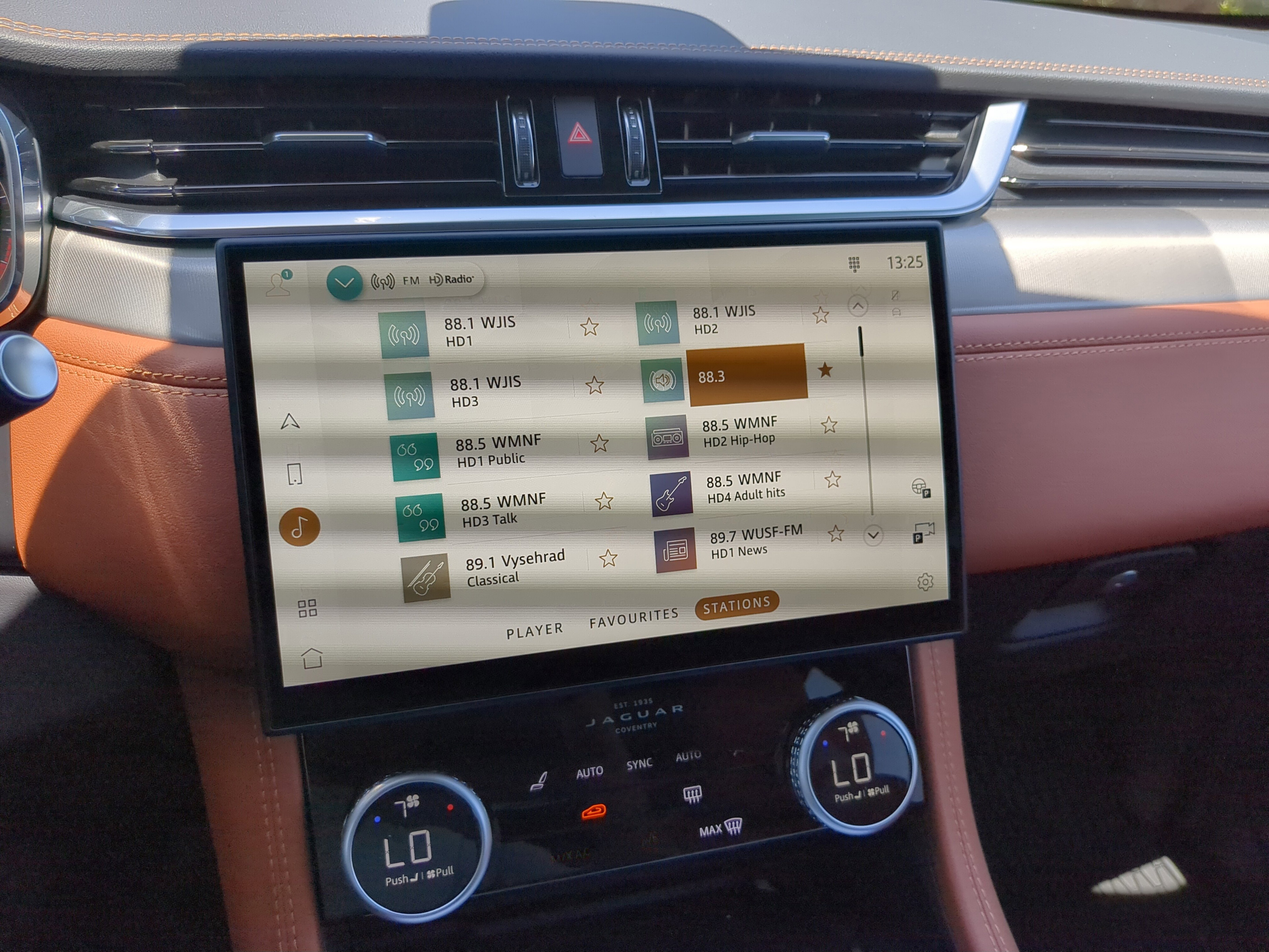 New 2026 Jaguar F-PACE R-Dynamic S image 25