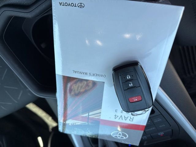 Used 2023 Toyota RAV4 XLE w/ XLE Grade Weather Package AWD/4WD image 38