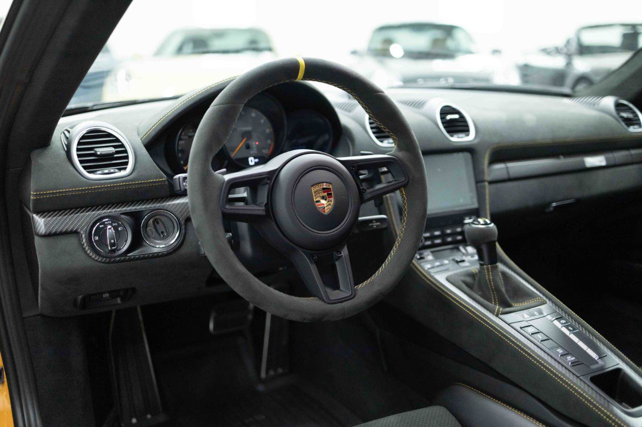 Used 2025 Porsche 718 Cayman GT4 RS image 62