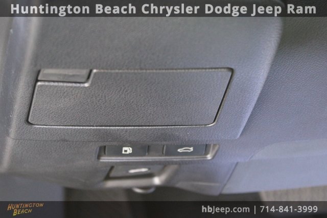 Used 2023 Lexus ES 350 w/ Premium Package image 13