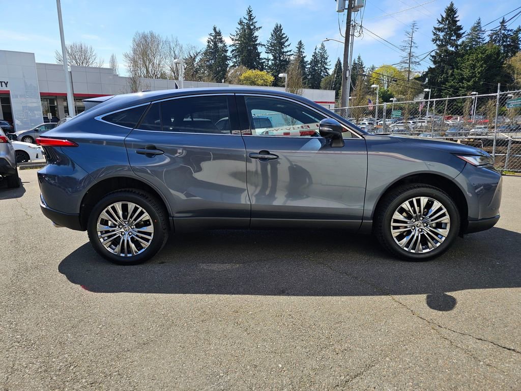 Used 2024 Toyota Venza Limited AWD/4WD image 8