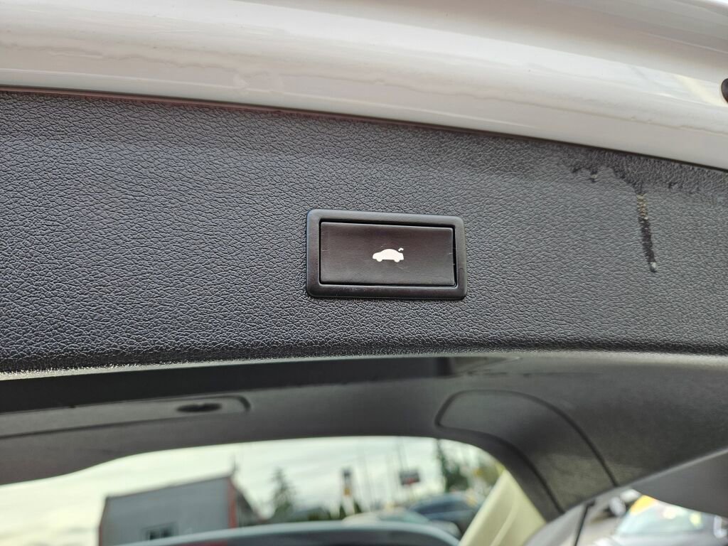 Used 2010 Audi Q5 3.2 Prestige image 11