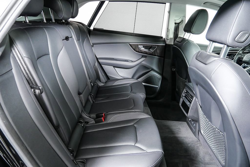 Used 2023 Audi Q8 Prestige w/ Prestige Package image 22