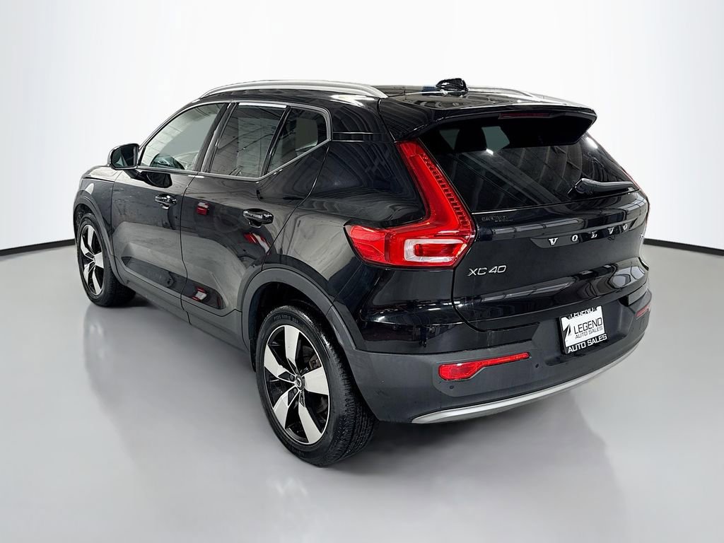 Used 2020 Volvo XC40 T5 Momentum image 9