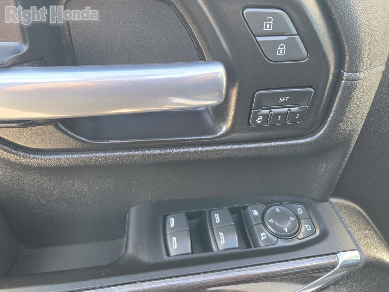 Used 2022 Chevrolet Silverado 1500 LTZ image 20