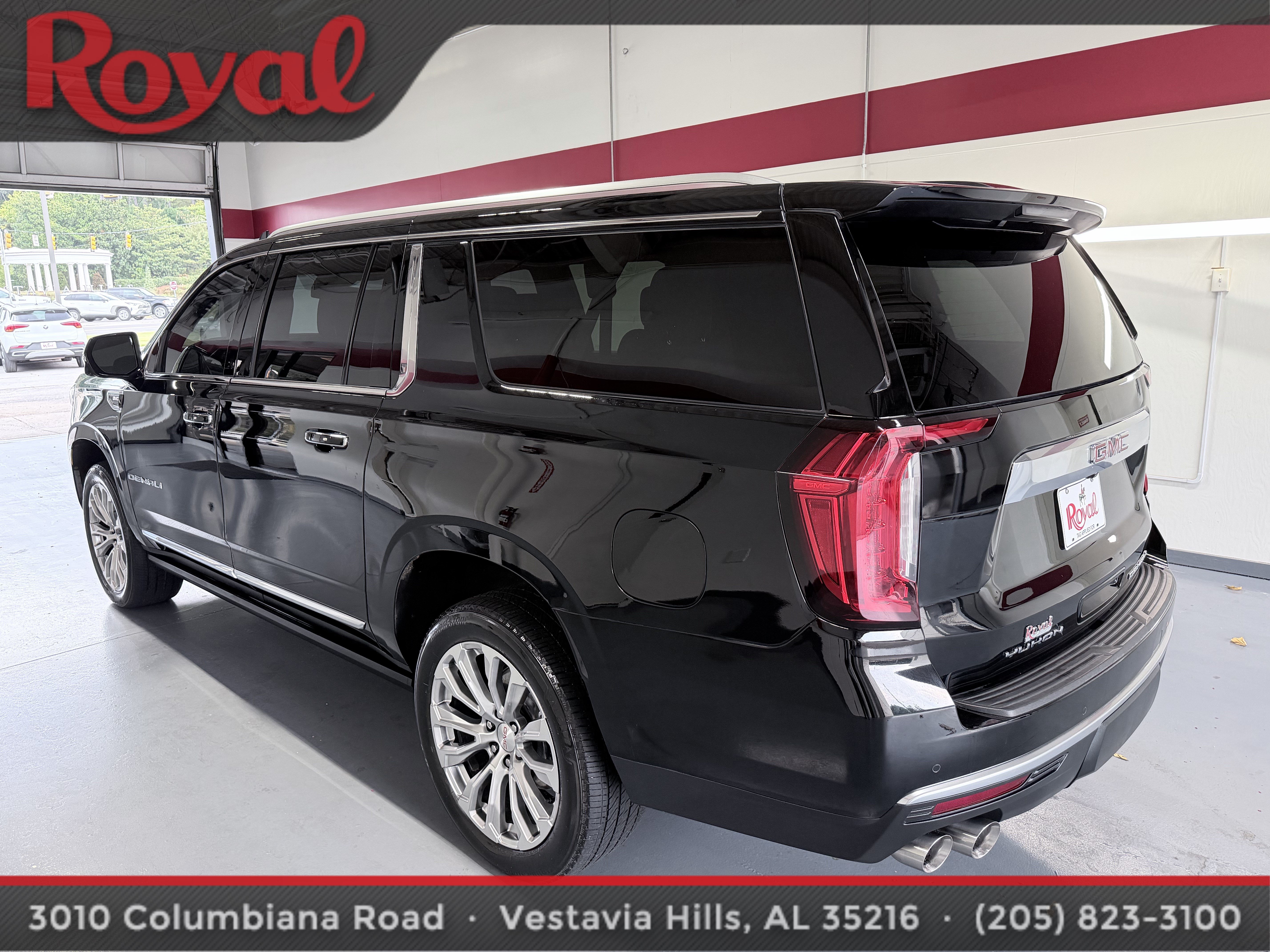 Used 2024 GMC Yukon XL Denali w/ LPO, Floor Liner Package RWD image 9