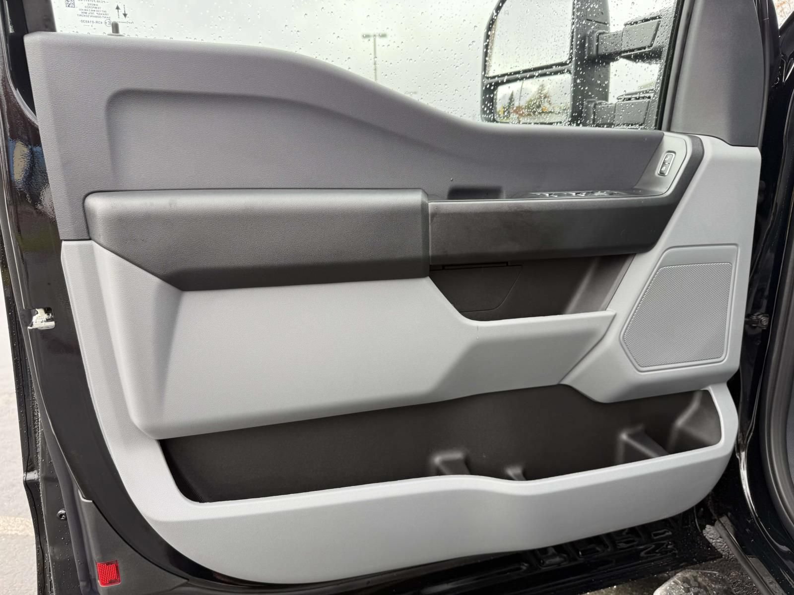 New 2026 Ford F250 XL w/ XL Off-Road Package AWD/4WD image 8