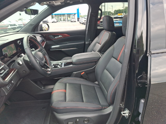 Used 2025 Chevrolet Traverse RS FWD image 13