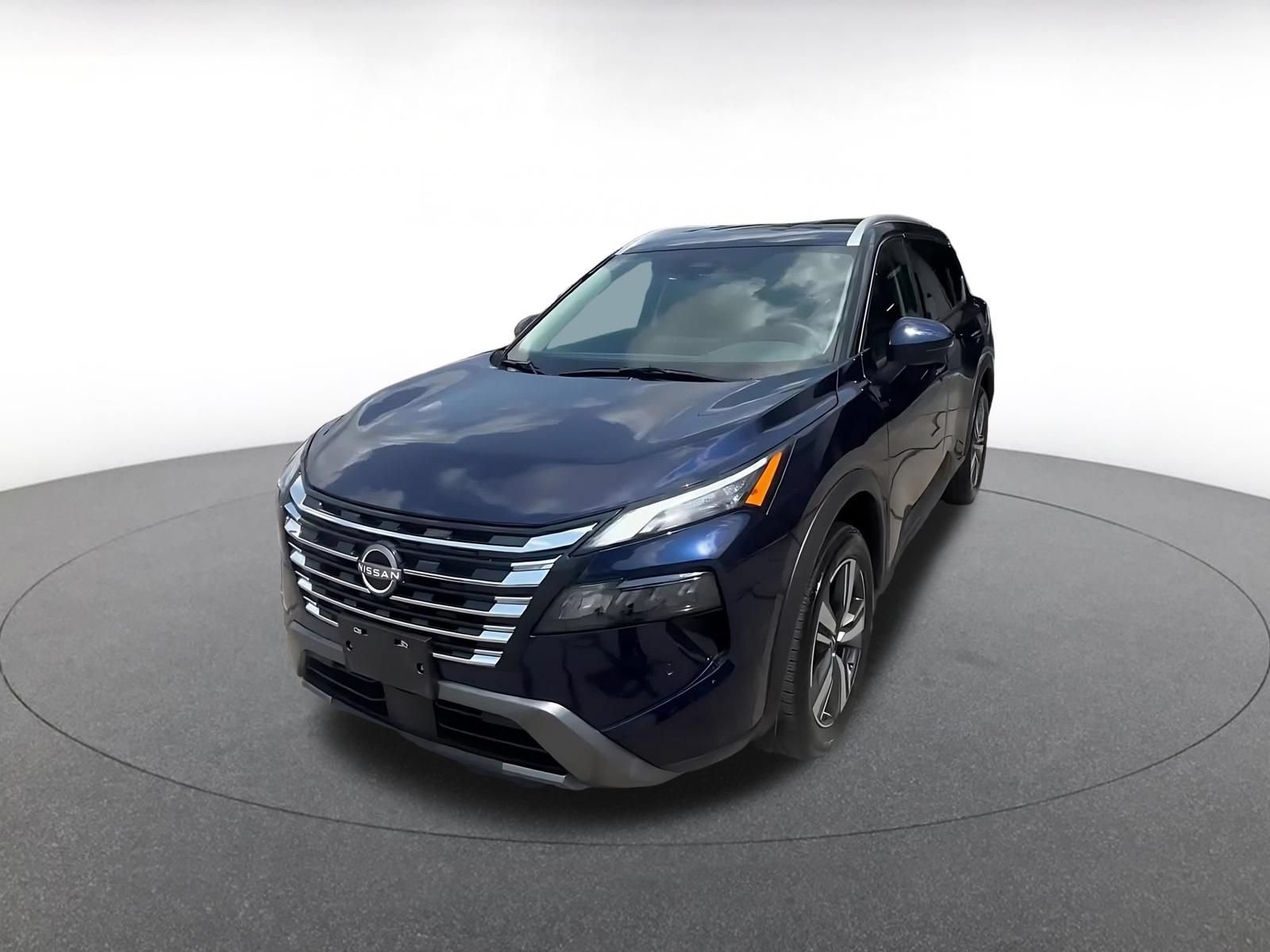 Used 2026 Nissan Rogue SL FWD image 6