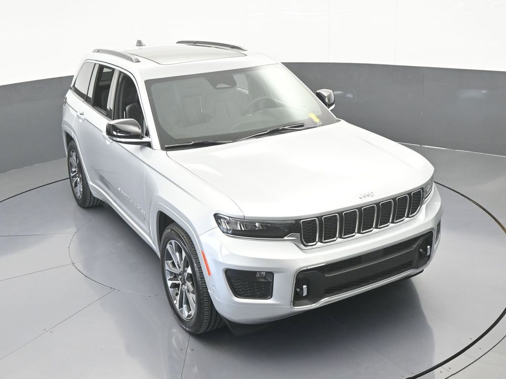 Used 2024 Jeep Grand Cherokee Overland w/ Luxury Tech Group IV image 62