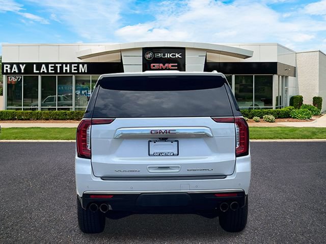 Used 2021 GMC Yukon Denali w/ Denali Premium Package AWD/4WD image 4