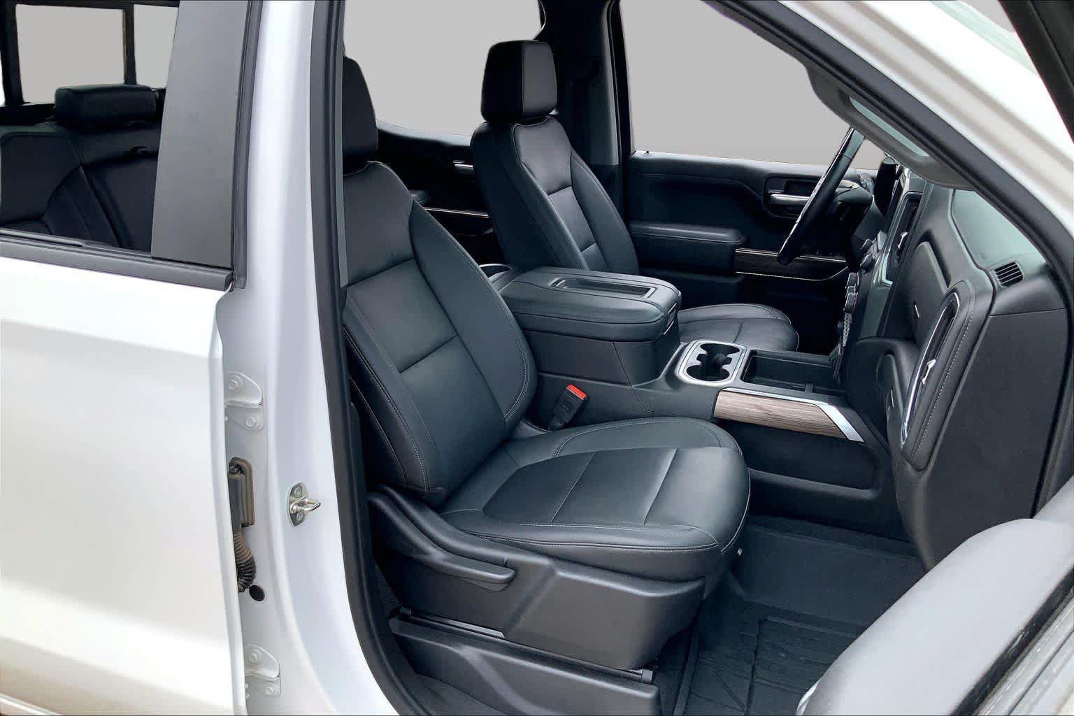Used 2021 Chevrolet Silverado 1500 LT Trail Boss w/ Convenience Package II AWD/4WD image 9