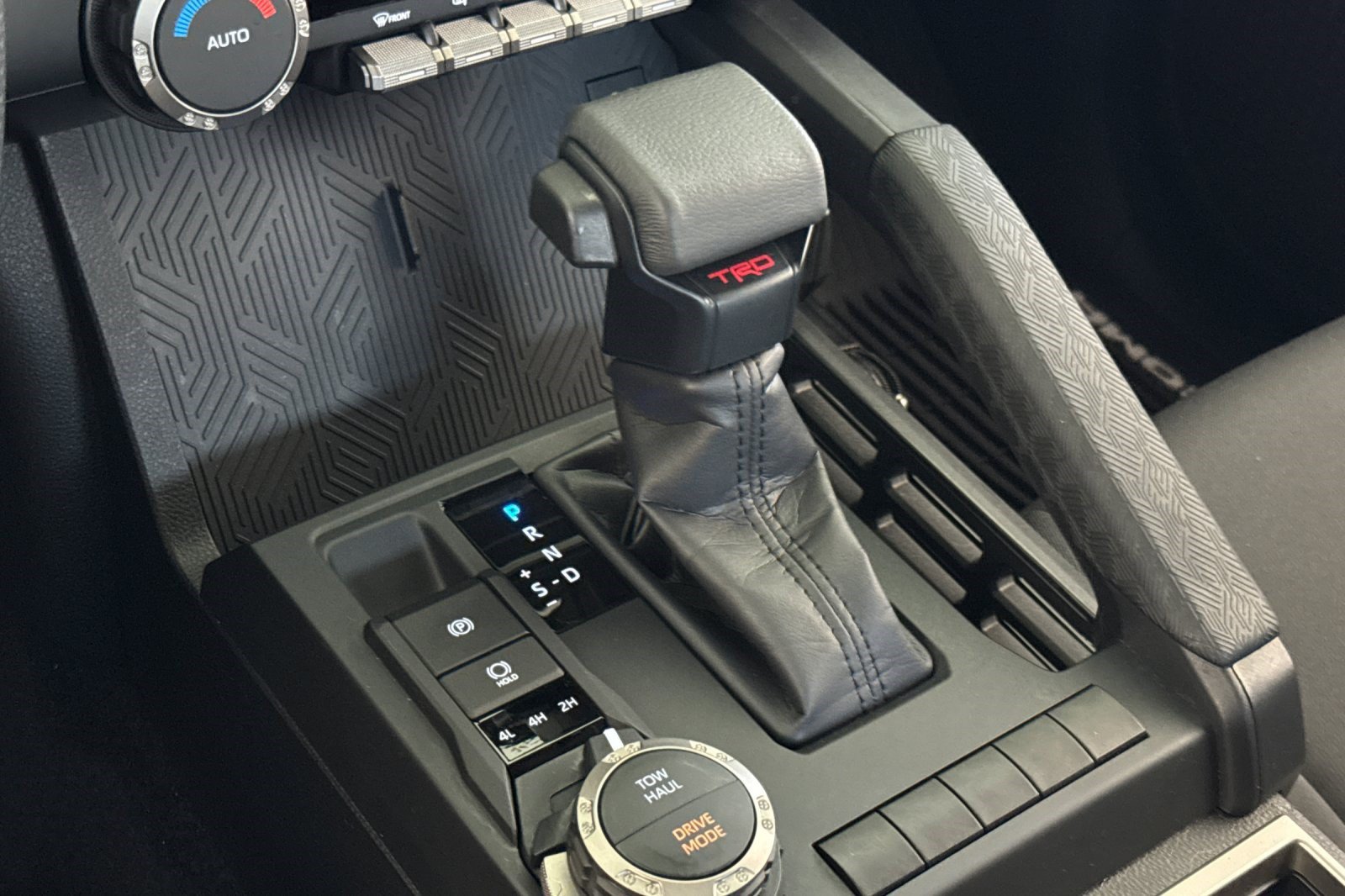 Certified 2025 Toyota Tacoma TRD Sport AWD/4WD image 18