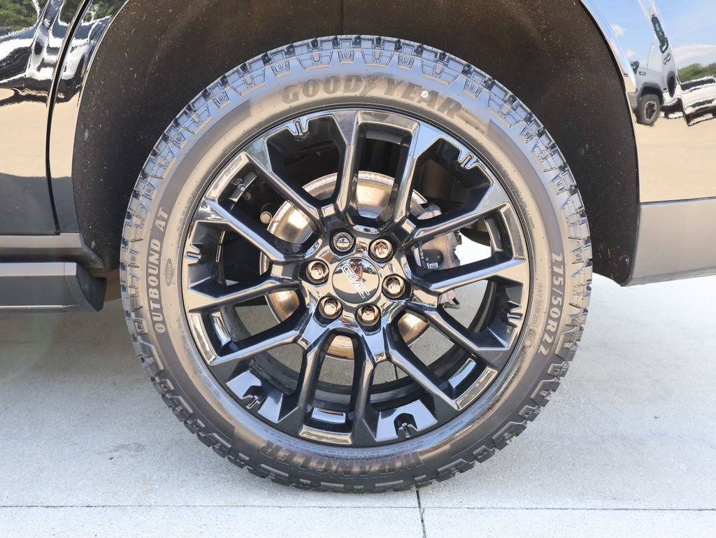 Certified 2025 GMC Yukon AT4 Ultimate AWD/4WD image 54