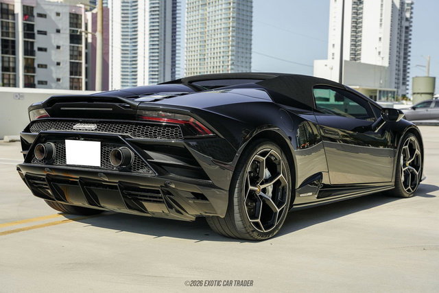 Used 2020 Lamborghini Huracan EVO AWD/4WD image 20