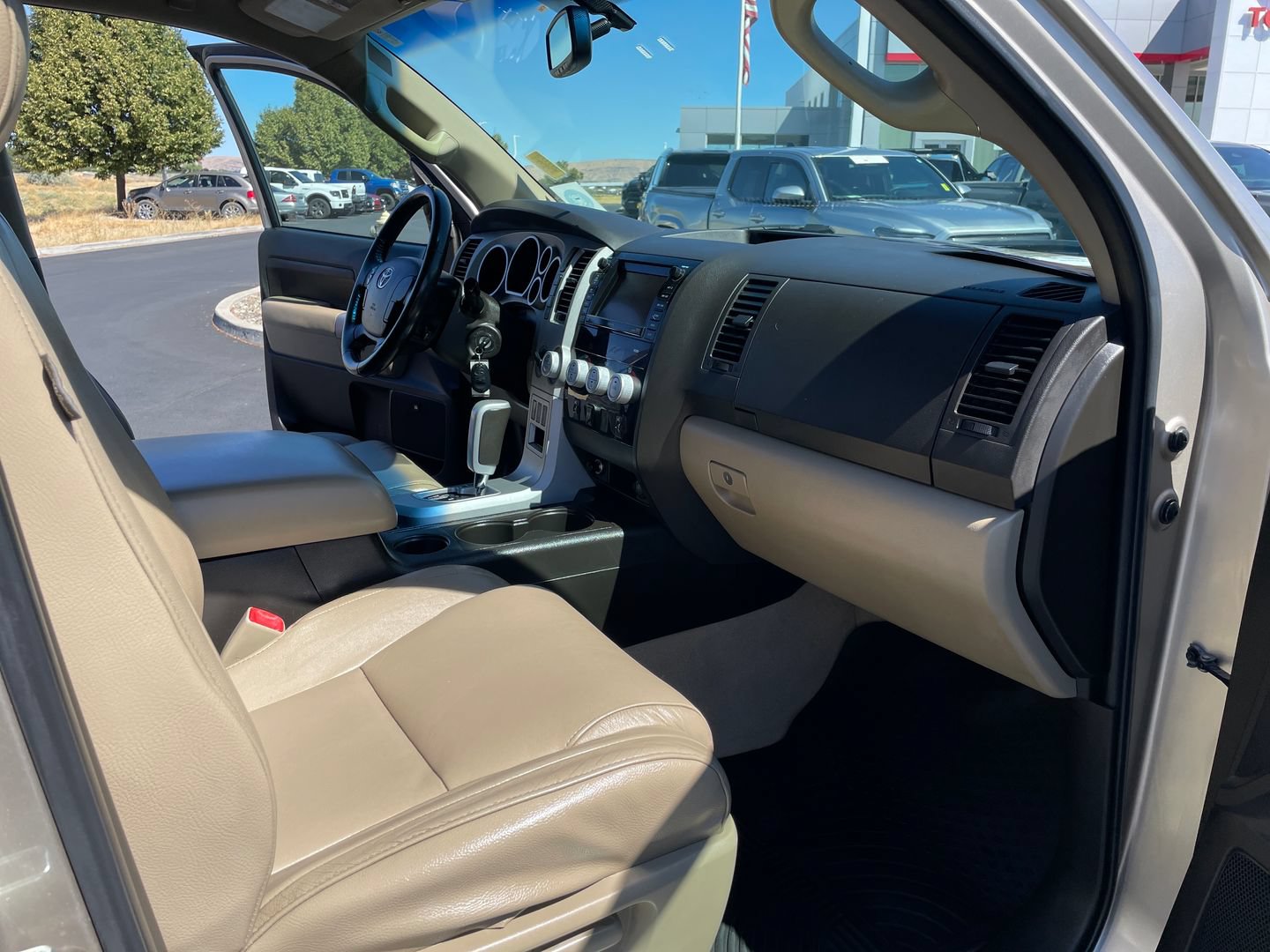 Used 2008 Toyota Tundra Limited AWD/4WD image 15