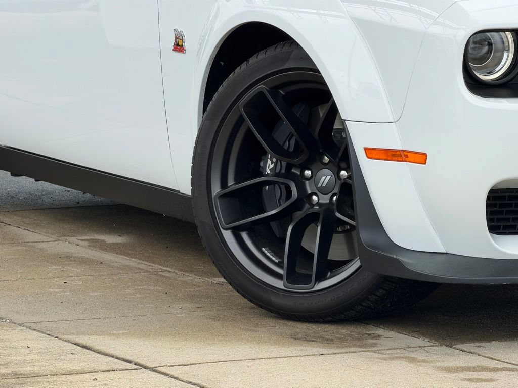 Used 2023 Dodge Challenger R/T Scat Pack RWD image 10