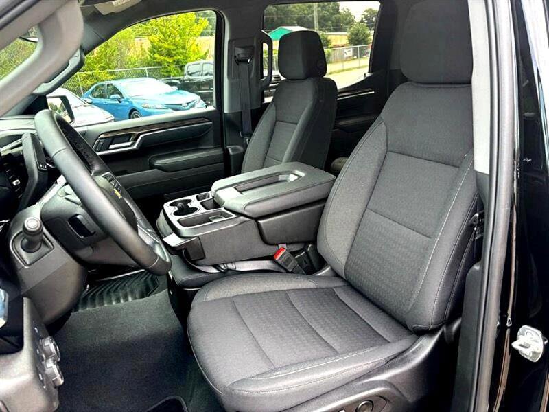 Used 2025 Chevrolet Silverado 1500 LT image 14