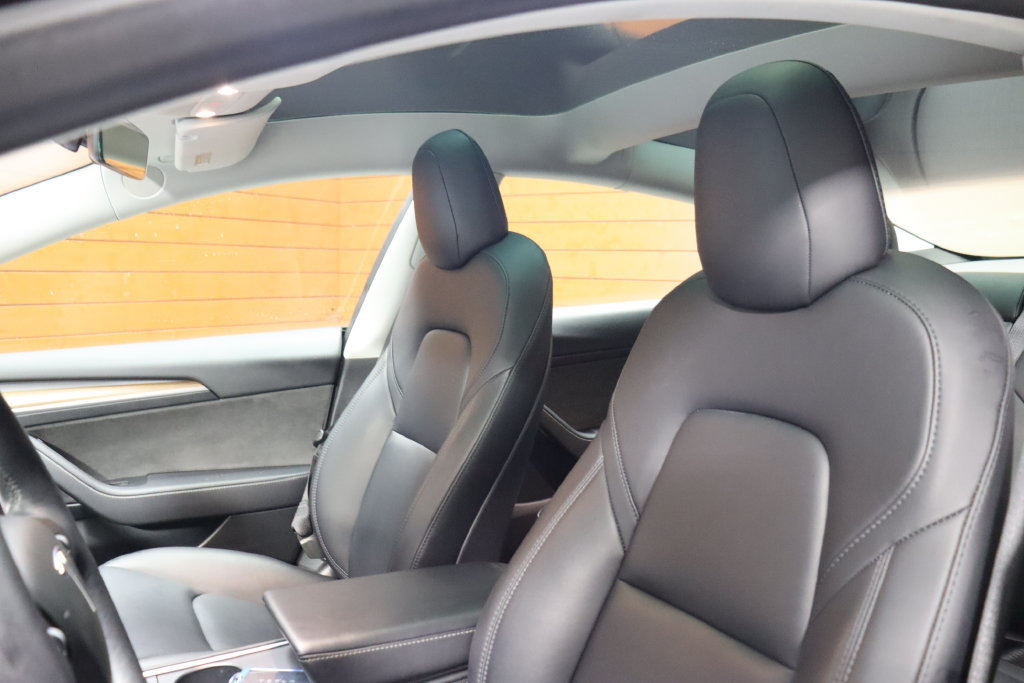 Used 2022 Tesla Model 3 Long Range AWD/4WD image 16