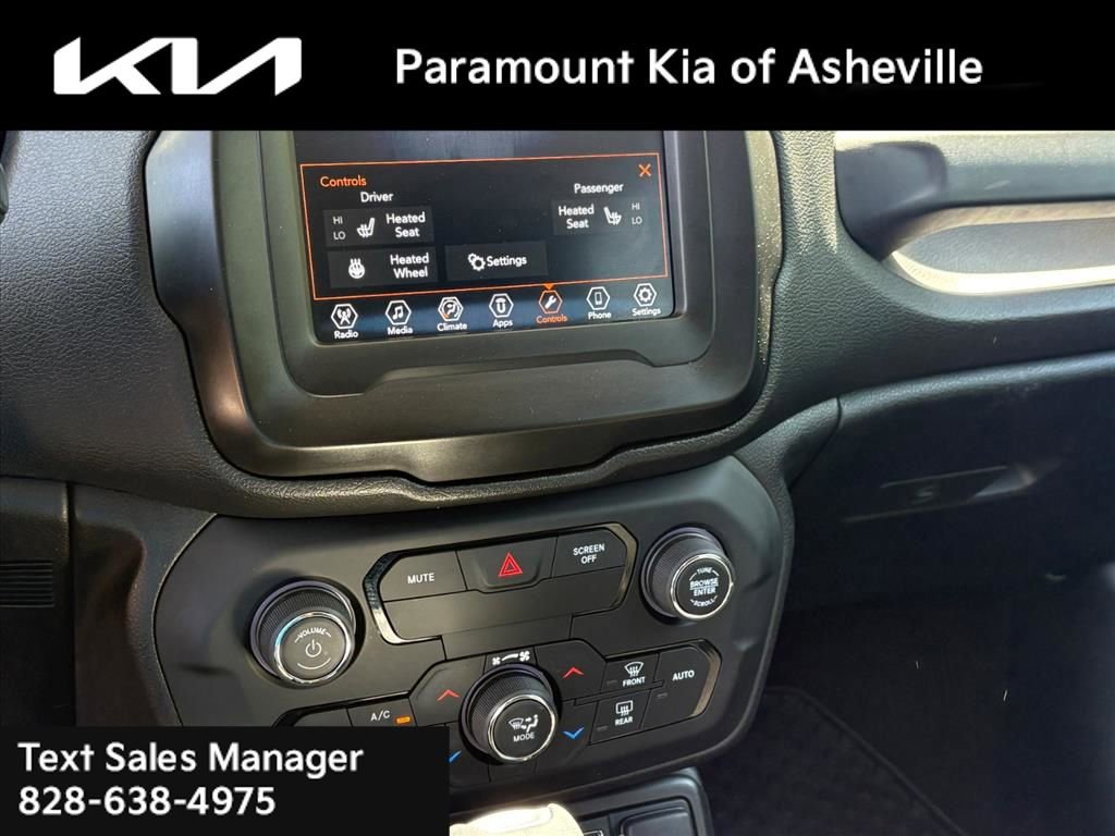 Used 2018 Jeep Renegade Latitude w/ Cold Weather Group AWD/4WD image 12
