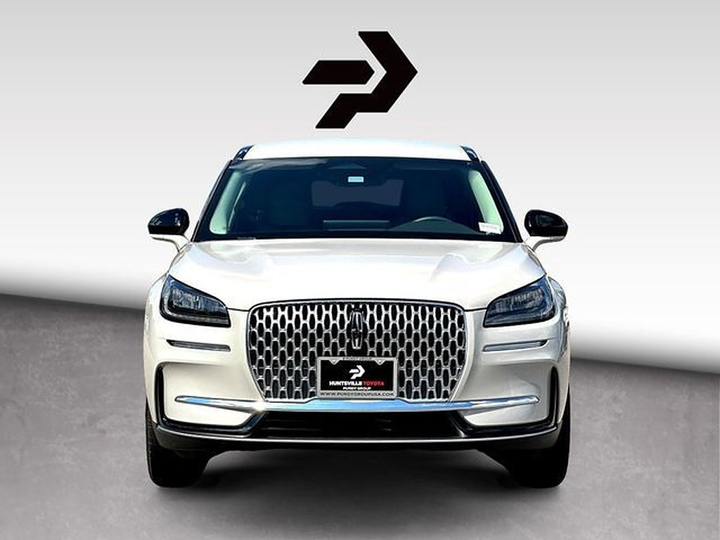 Used 2023 Lincoln Corsair FWD image 3
