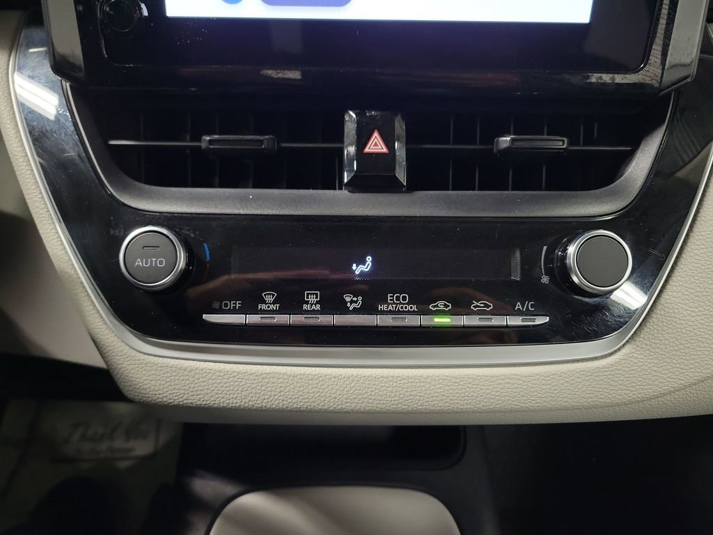 Used 2023 Toyota Corolla LE image 18