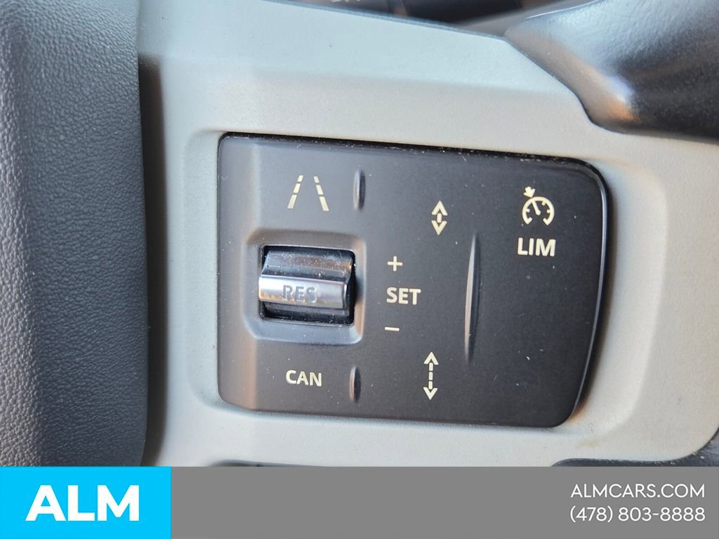 Used 2022 Land Rover Defender 90 X-Dynamic S AWD/4WD image 25