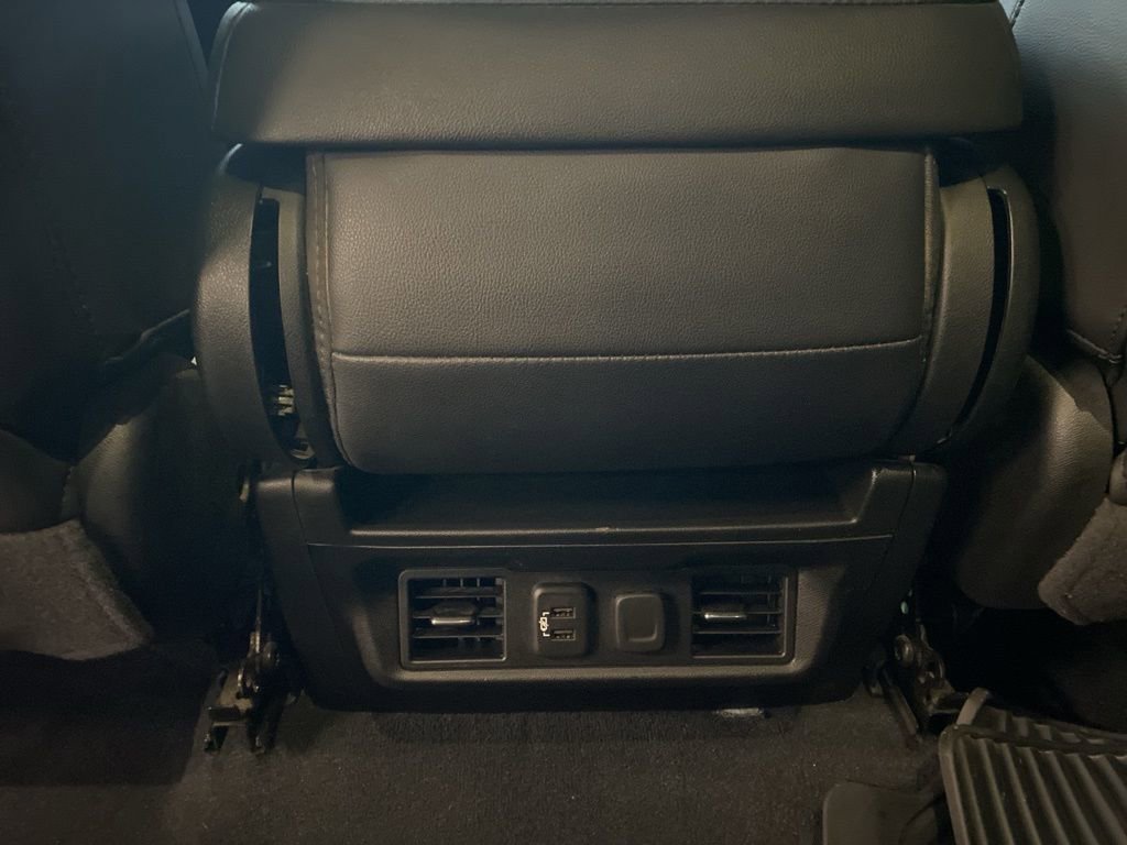 Used 2020 Chevrolet Silverado 3500 LTZ w/ Gooseneck/5TH Wheel Package image 12