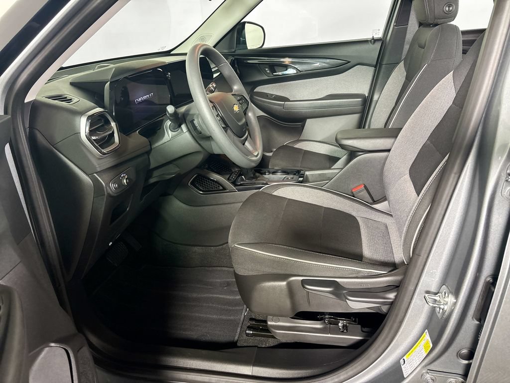 Used 2026 Chevrolet TrailBlazer LS AWD/4WD image 11