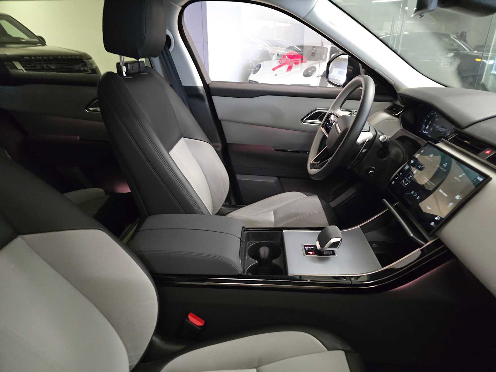 Certified 2025 Land Rover Range Rover Velar S image 10