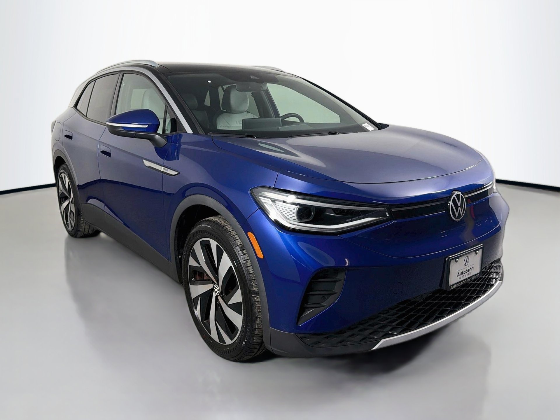 Used 2022 Volkswagen ID.4 Pro S w/ Gradient Package RWD image 3