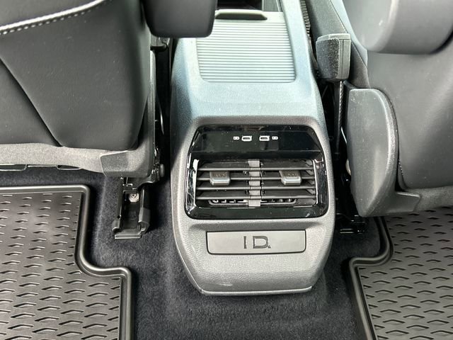 Used 2022 Volkswagen ID.4 Pro S image 26