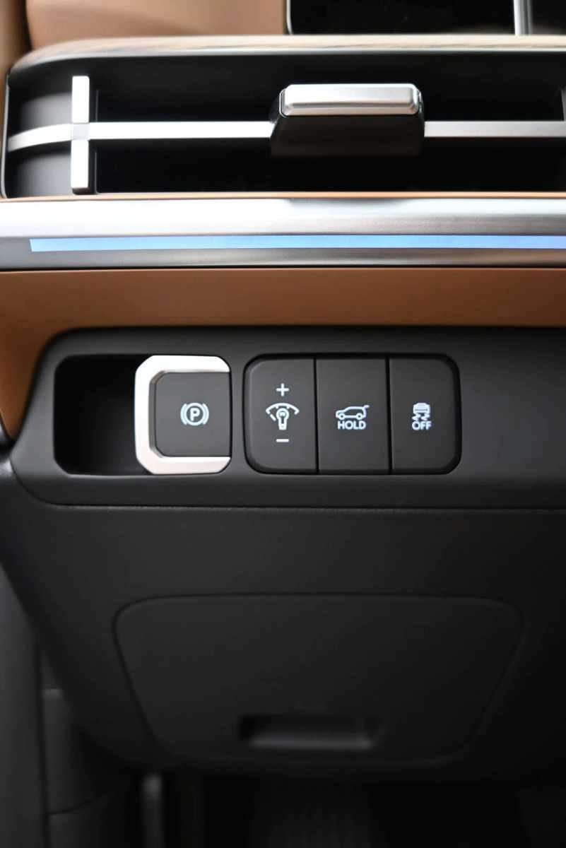 New 2026 Hyundai Santa Fe Limited AWD/4WD image 21