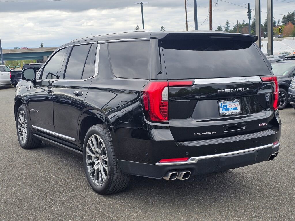 Used 2025 GMC Yukon Denali w/ Denali Reserve Package AWD/4WD image 7