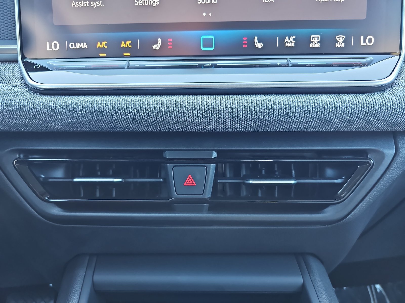 Used 2026 Volkswagen Tiguan S FWD image 23