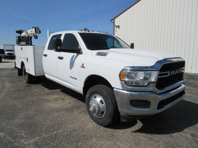 Used 2022 RAM 3500 Tradesman w/ Chrome Appearance Group AWD/4WD image 9