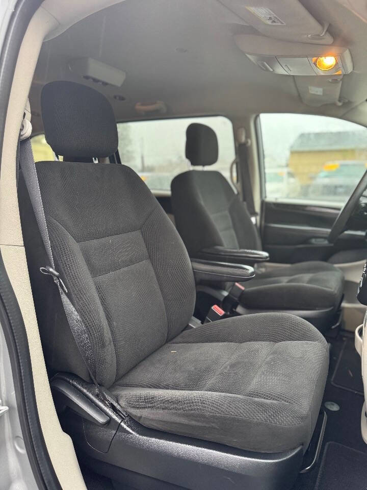 Used 2017 Dodge Grand Caravan SE w/ Power Window Group image 6