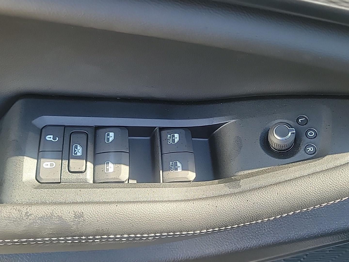 New 2025 Jeep Grand Cherokee L Altitude AWD/4WD image 16