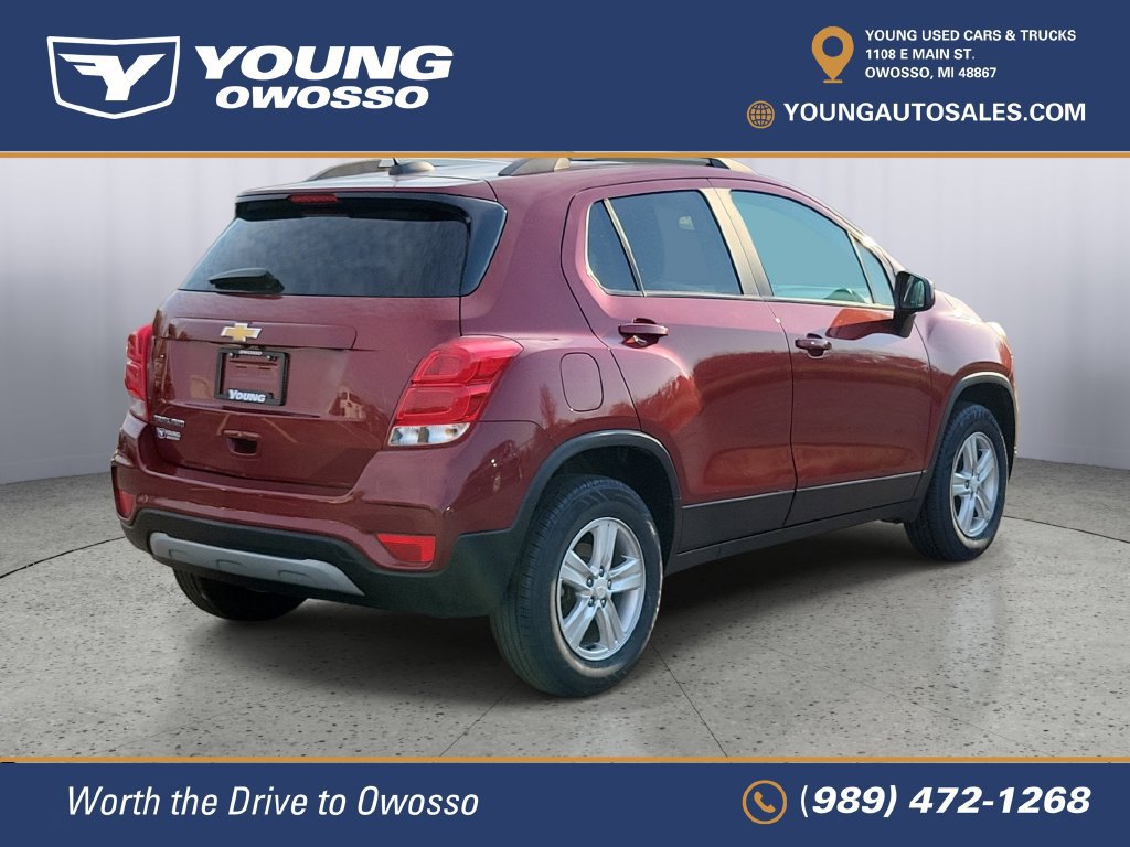 Used 2022 Chevrolet Trax LT w/ LT Convenience Package AWD/4WD image 3