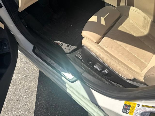 Used 2023 BMW 330e xDrive w/ Premium Package AWD/4WD image 26