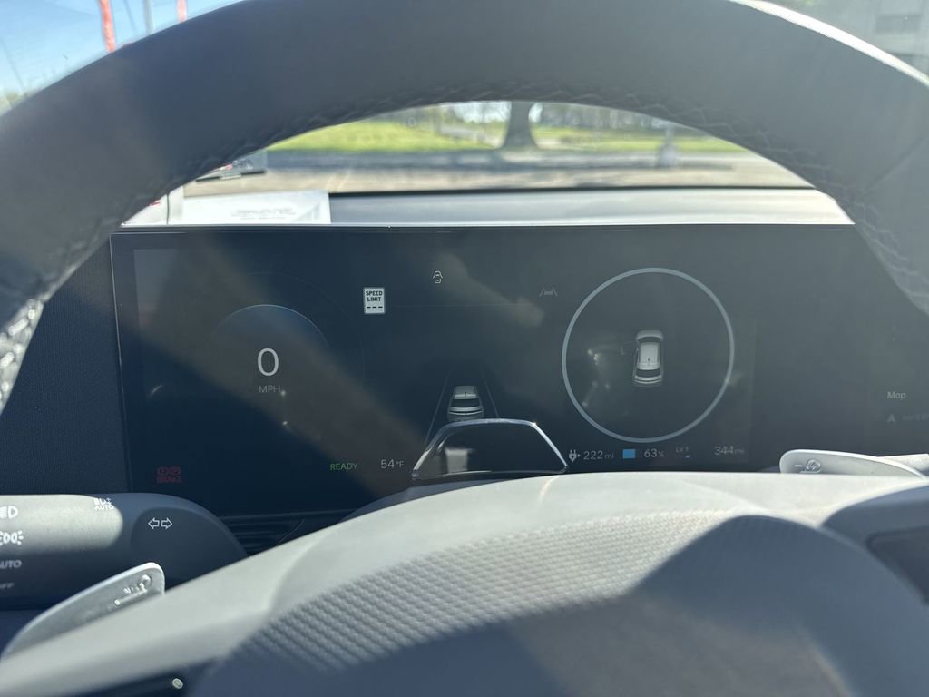 Used 2025 Hyundai Ioniq 5 SEL image 21