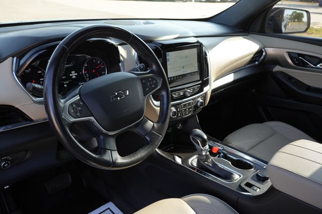 Used 2022 Chevrolet Traverse Premier FWD image 10